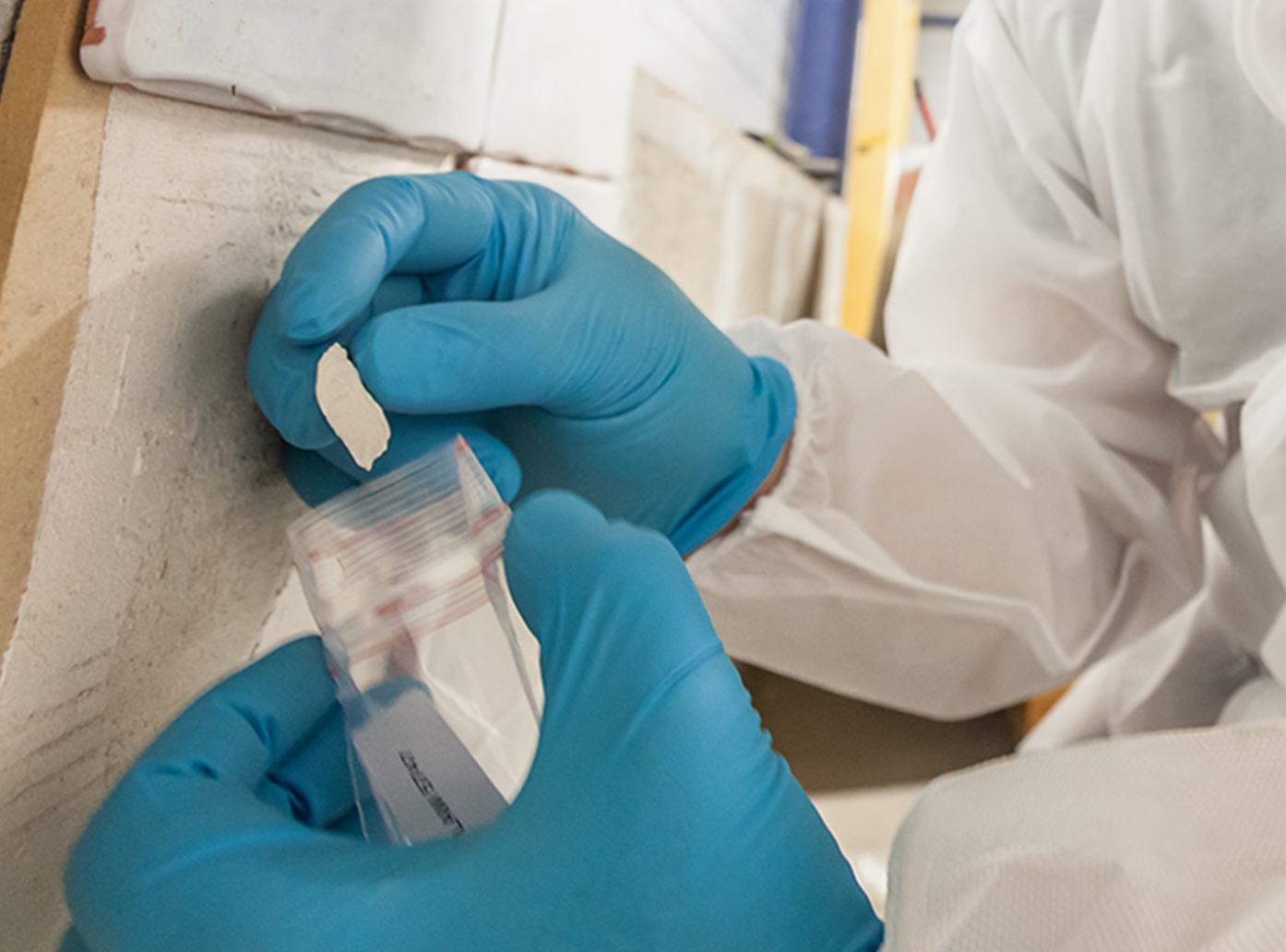 専門の調査員が対応